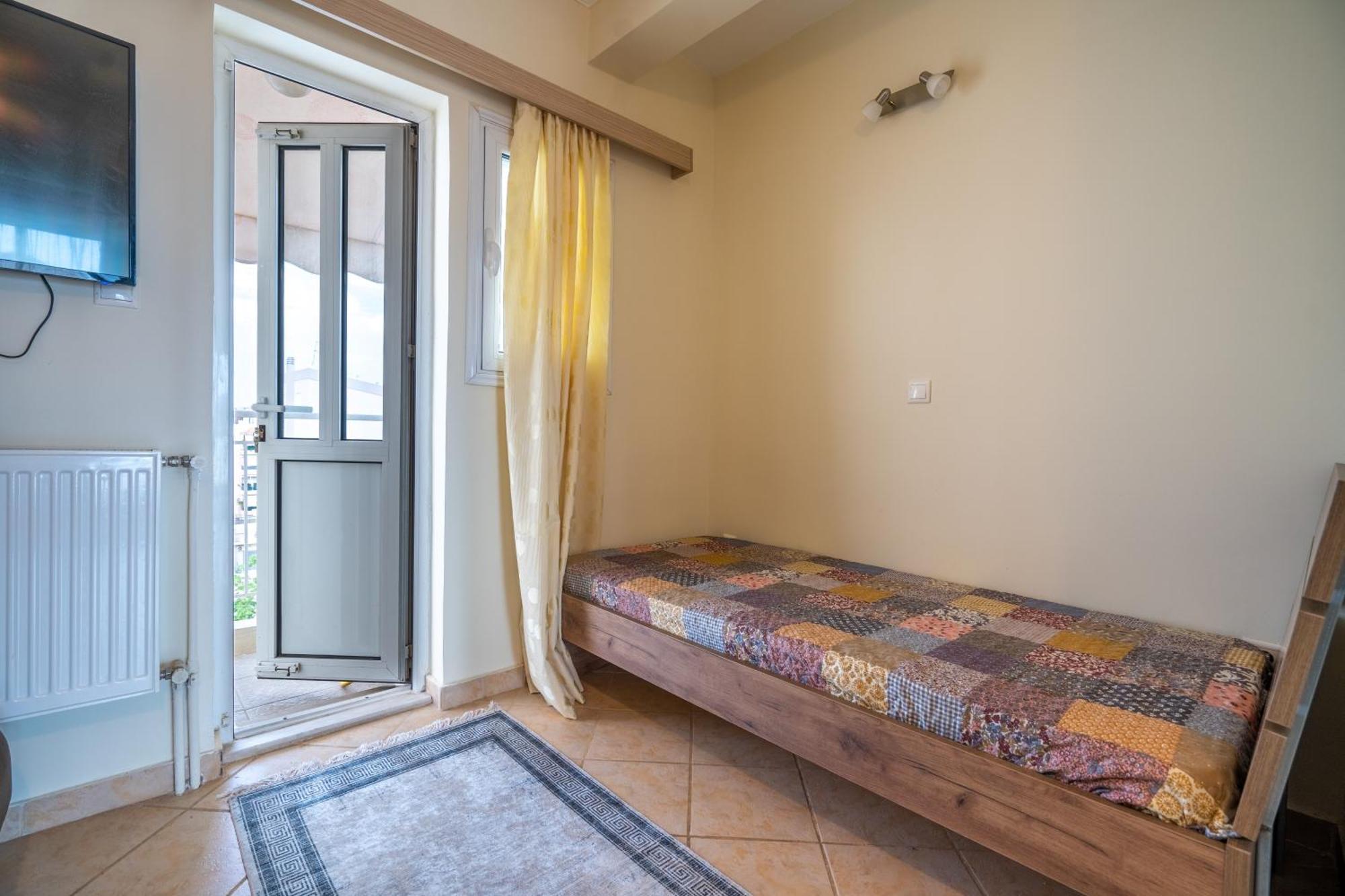 View 1 Bdrm * Atene